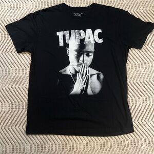 2 PAC Hip Hop Tee Size Large